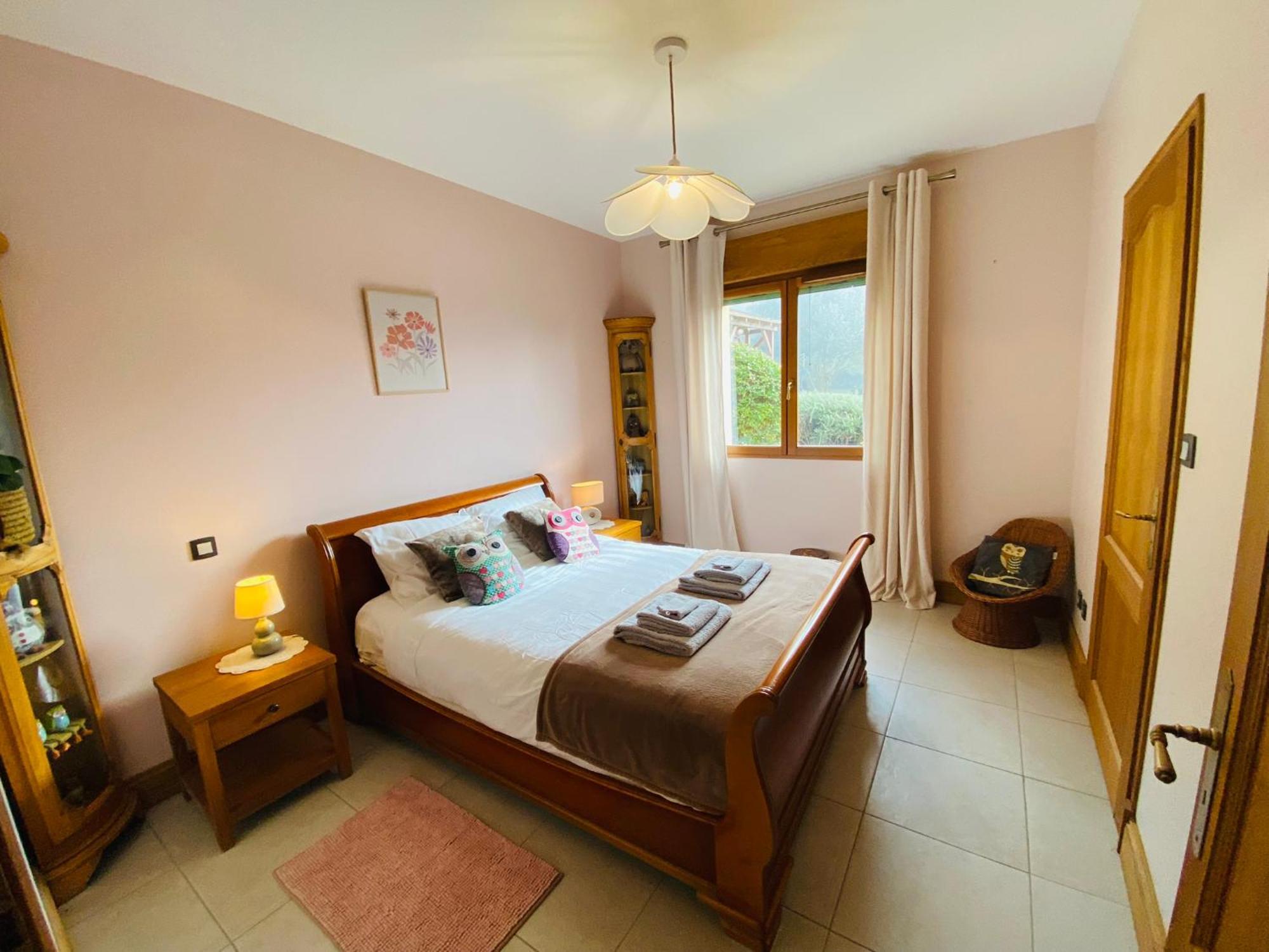 Le Hibou Heureux Bed and Breakfast Bézenac Exteriör bild