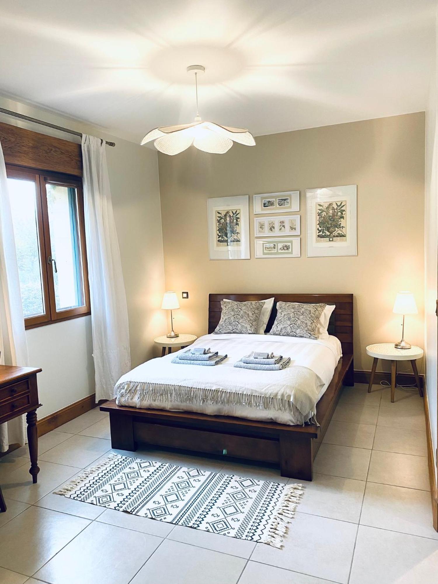 Le Hibou Heureux Bed and Breakfast Bézenac Exteriör bild