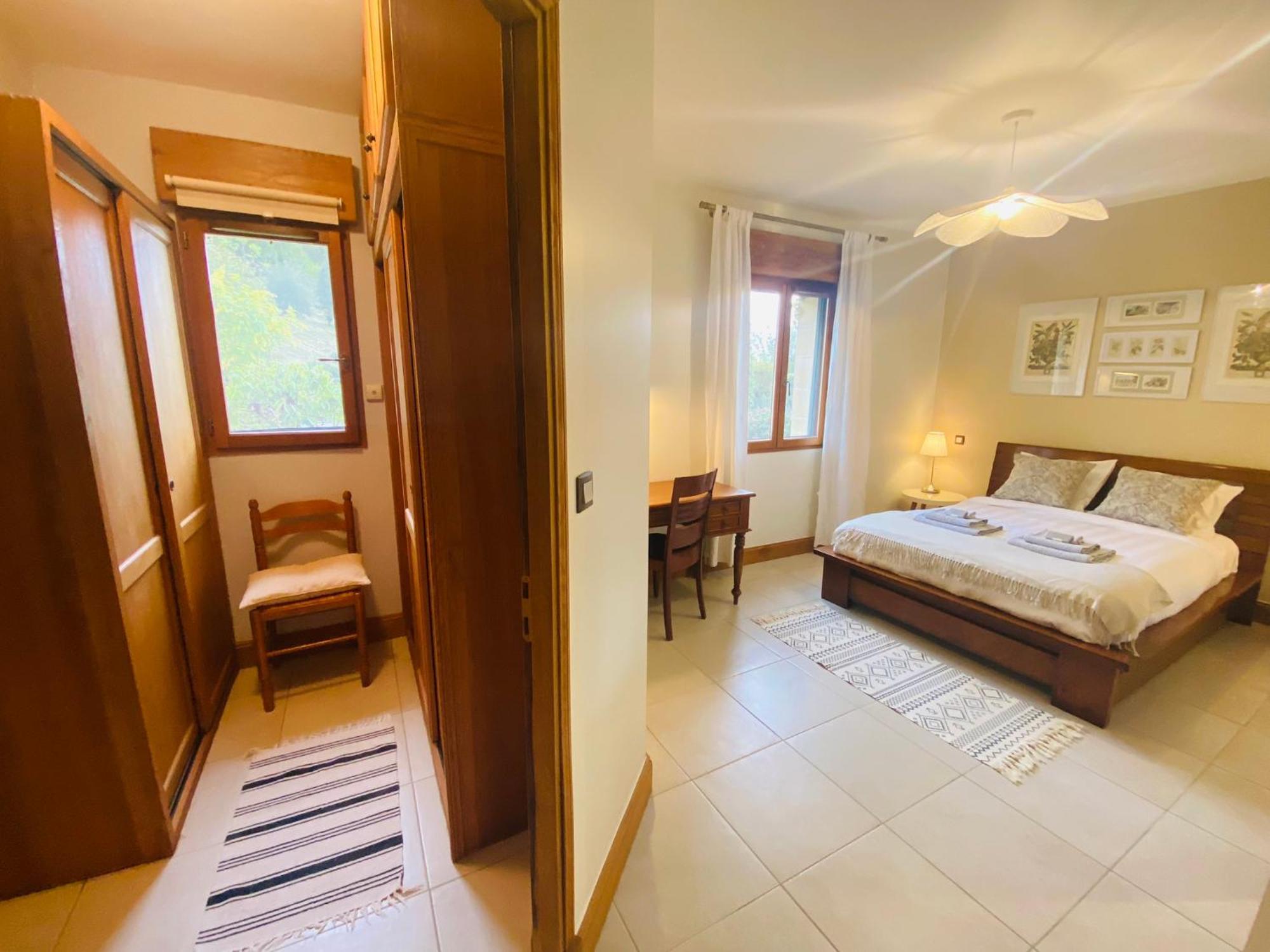 Le Hibou Heureux Bed and Breakfast Bézenac Exteriör bild