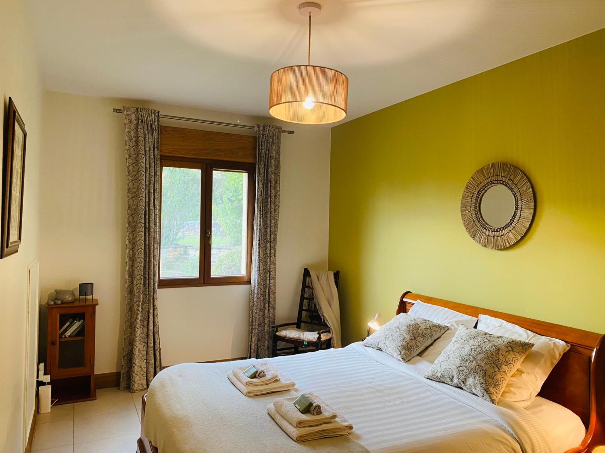 Le Hibou Heureux Bed and Breakfast Bézenac Exteriör bild